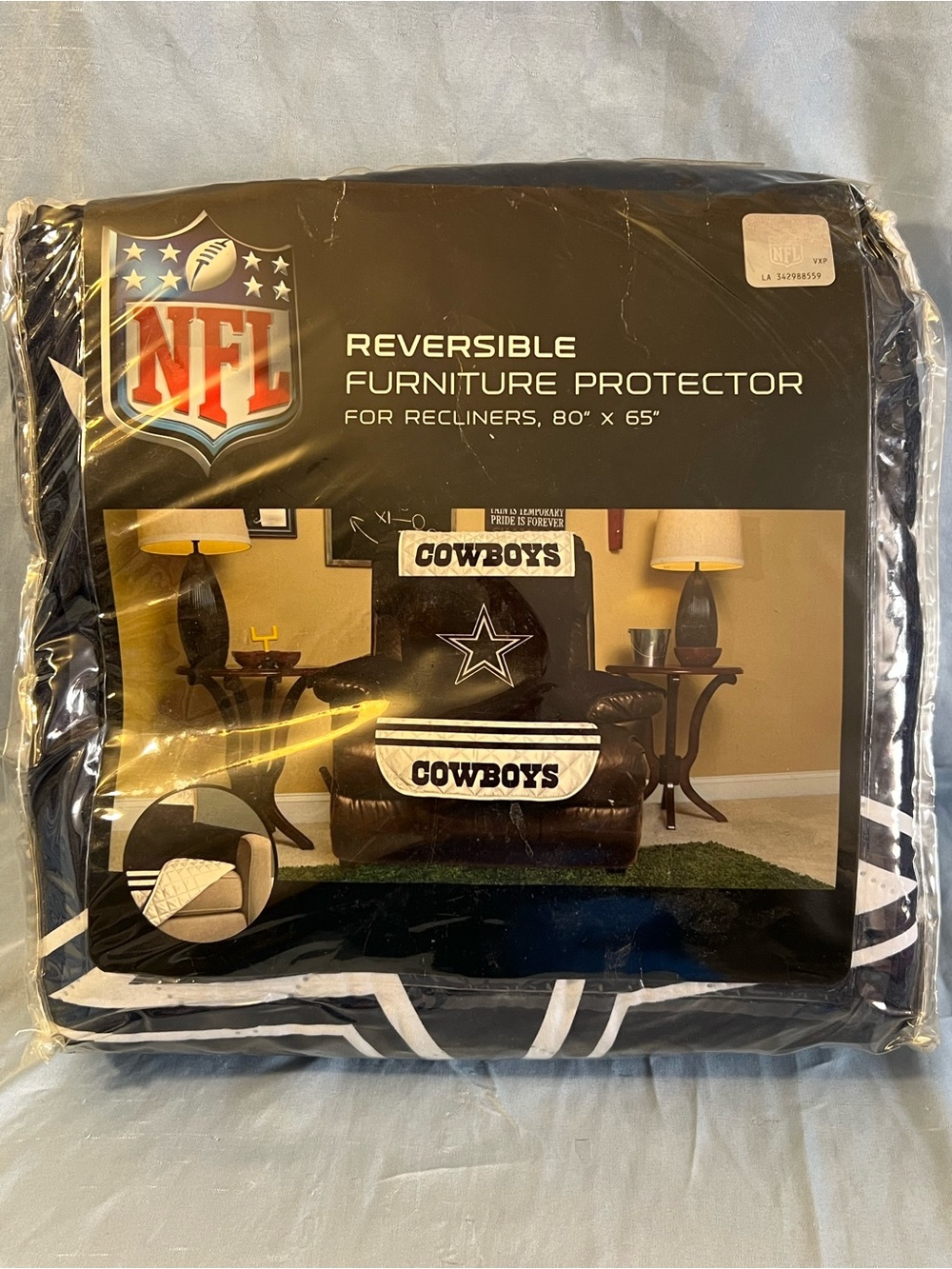 NFL Dallas Cowboys Black and White Reversible Furniture Protector